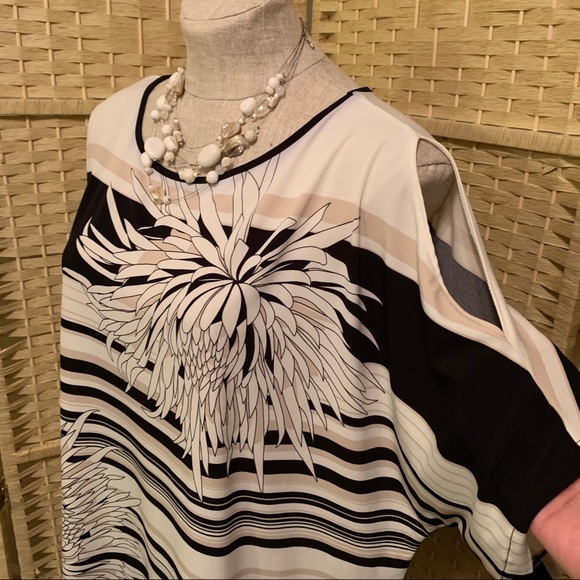 Stripe & Floral top - Picture 4 of 5